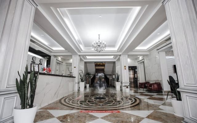 Shedevr plaza