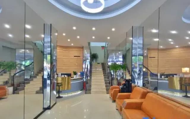 Pinjia Hotel (Yichun No.1 High School Second People's Hospital)