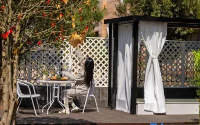 Wangyunju • Courtyard Hot Spring• Garden Homestay ( Century City Store)