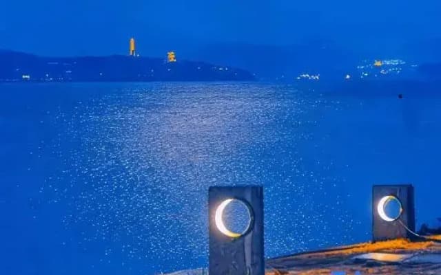 Dali Ruixin Lodge Nanzhao Bai Ethnic Aesthetic Sea View Beauty Accommodation