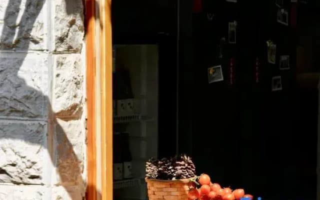 WeiShan Ancient City Xiataojia Homestay
