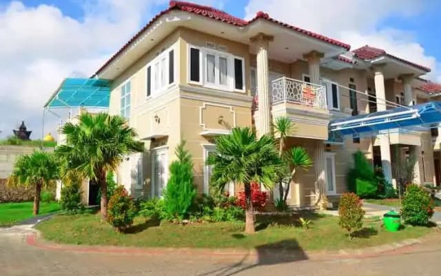 Villa Sakura Batu