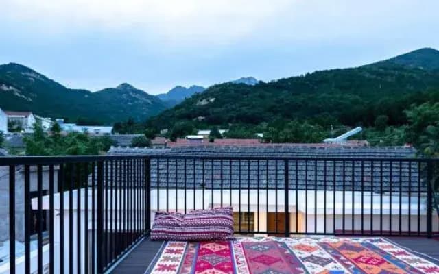 Floral Hotel·Humble Garden hotel (Taishan Red Gate Mountaineering Pass)