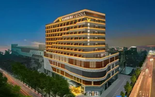 Vienna International Hotel （Zhouzhi Shuijie）
