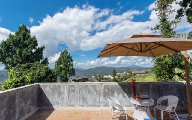 Tongle Mountain View Wenlan Residence Courtyard