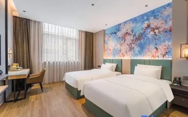 Elong Wanguo Hotel (Wuxi Rongxiang Metro Station, Meiyuan Scenic AreaBranch)
