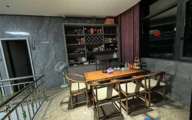 Yiruoxi Inn