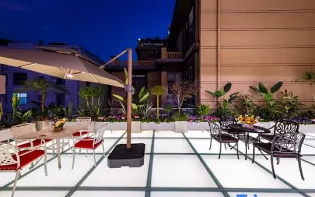 Mangshi Mango Fragrance & Beauty Homestay Hotel