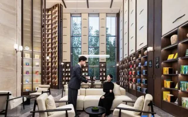 Zhengzhou Economic Development Zone Futadong Subway Station Atour Hotel