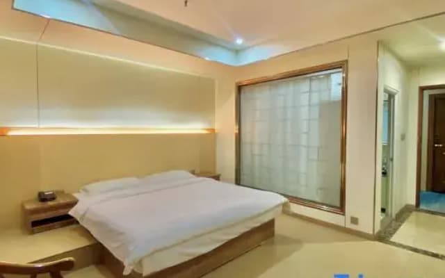Holiday Inn Longhai Tower Zhonglou