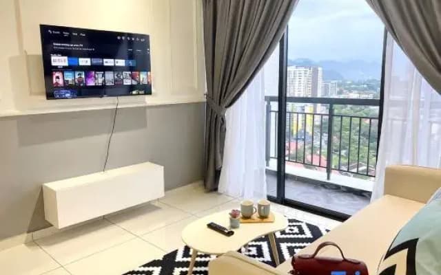 Decozy 8.0 Ipoh Town Condo (10pax)