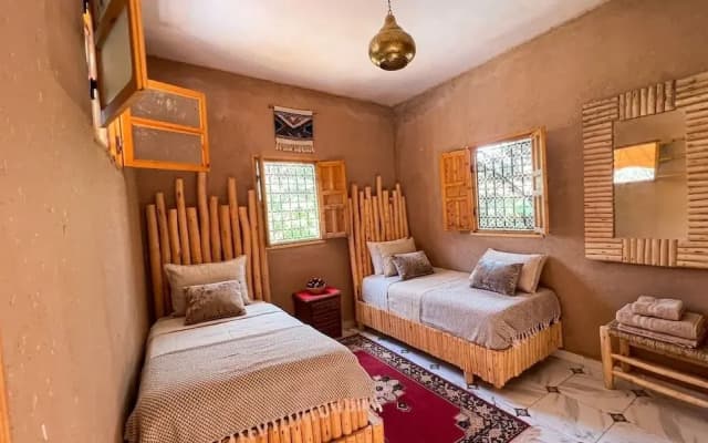 Ouberge loassis house