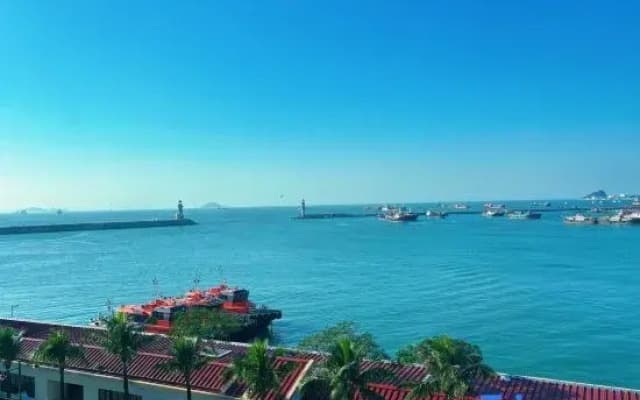 Chaohai Sea View Hotel