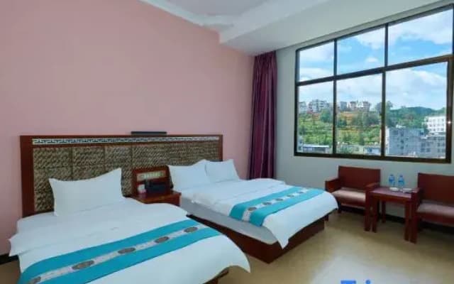 Qiubei Yinlian Express Hotel (Jiaolian Plaza)