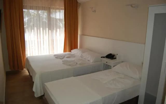 Yat Otel Aqua