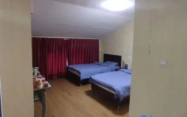 Jingyue E-Sports Hotel (Zhuge Liang Square)