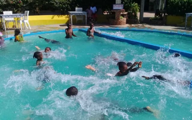 Malindi Breeze Point Hotel