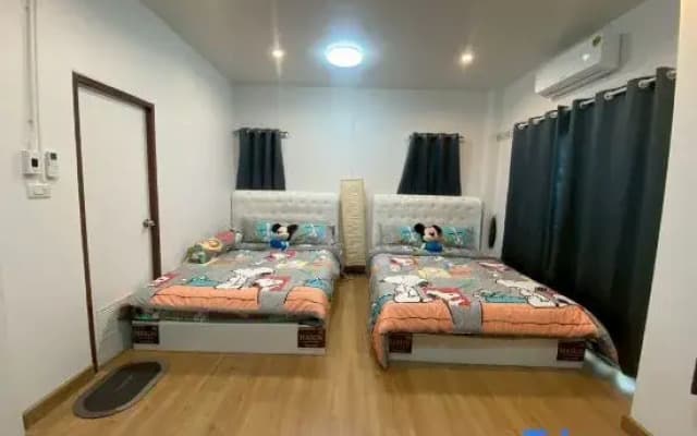NB Bangsaen House@KL8  pool villa