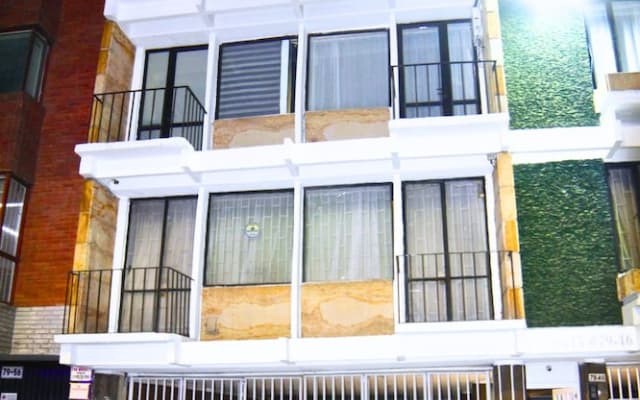 ApartaHotel Retiro 79