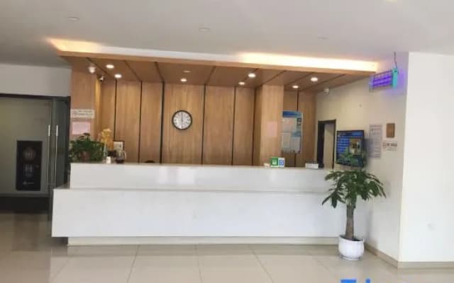 Zaihai Yifang Holiday Hotel