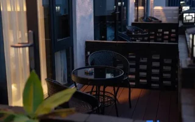 Jiuhua Mountain Yishanju Homestay (Huacheng Temple)