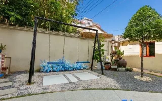 Night breeze Homestay (Beihai Qiao Gang)