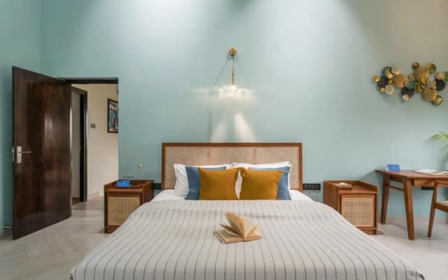 SaffronStays Eden Greens