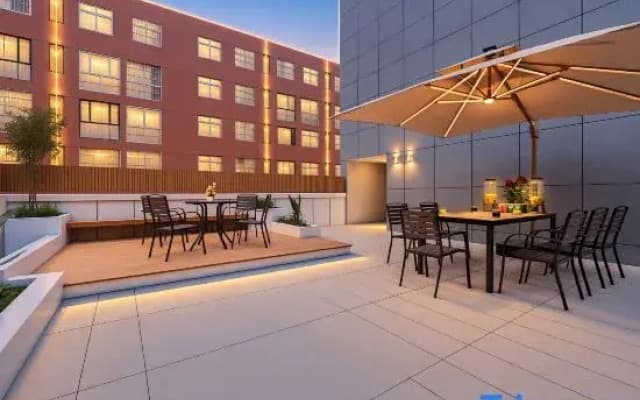 R ROYALSS HOTEL (Luohe Renmin Road Xintiandi Pedestrian Street Branch)