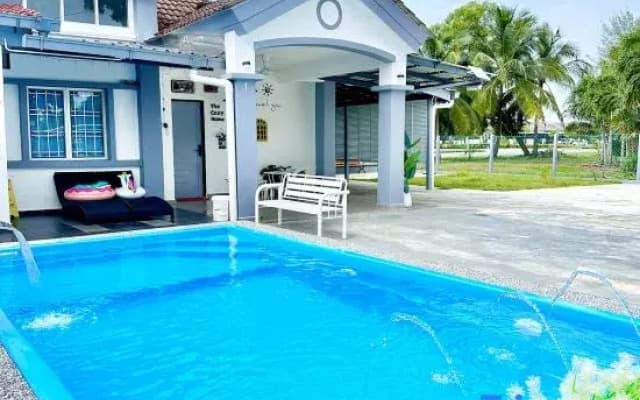 5BR The Cozy Home with container house (20 pax)