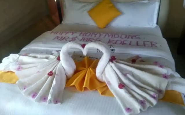 Explore Sand River Lodge