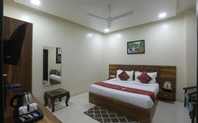 Hotel Triton Grand