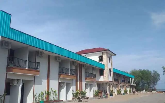 Riverside Hotel Jepara