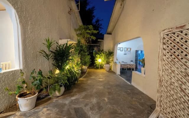 Paradise Lagoon B&B