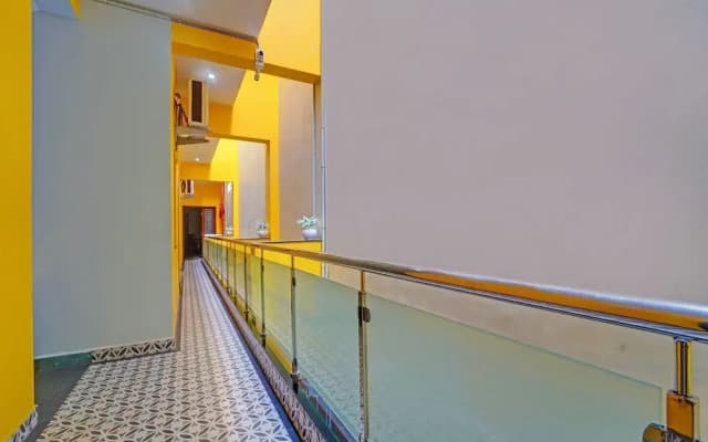 Fabhotel Martine Residency - French Colony, 5 Mins from Rock Beach