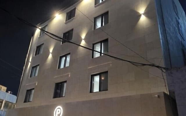 Groove Hotel