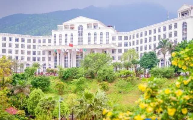 Luofushan Jiabaotian International Hotspring Resort