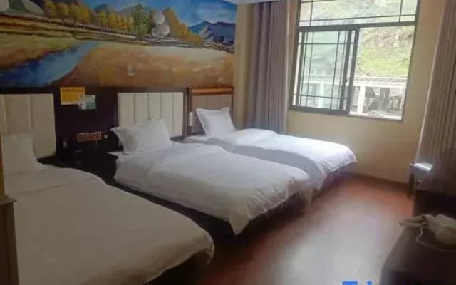Yuxin Hotel