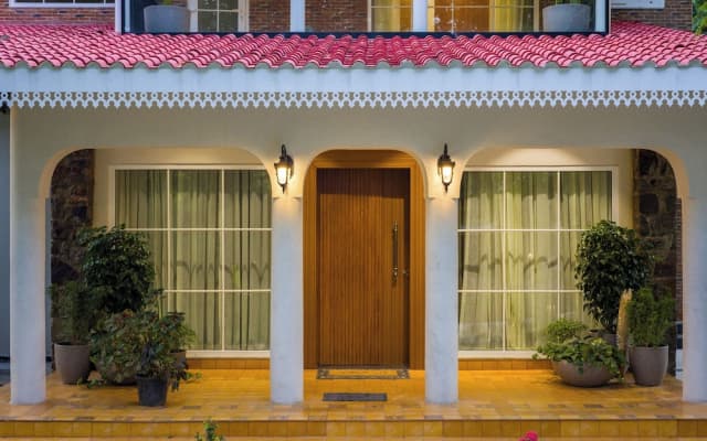 ELIVAAS Varsha Greens 4 BHK with Pool