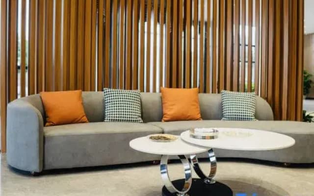 Pinyi Hotel