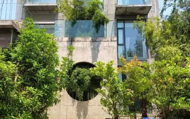 Yiming Book House Leisure & Vacation Homestay (JiaXian guangkuotiandi store)