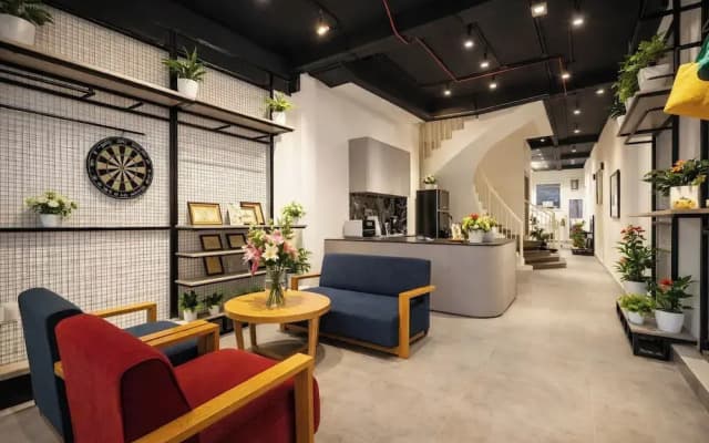 Laverne Boutique - D1 City Center