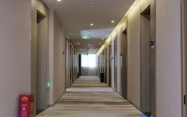 Qiyue Boutique Hotel (Lanyue Rose Garden)