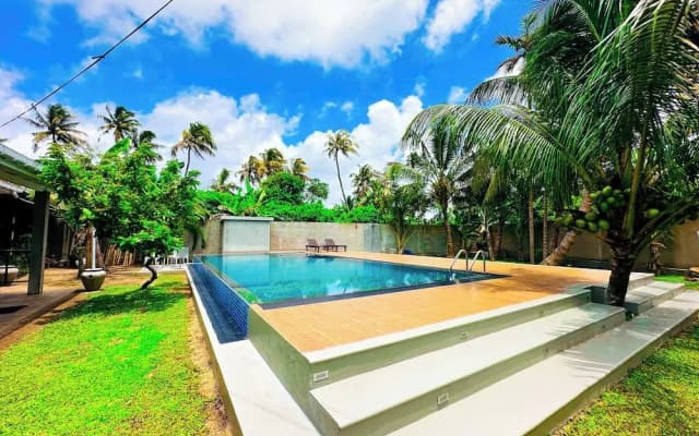The White House Villa