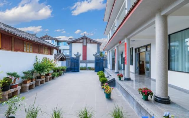 Le Er Ju · Aurora | 270 ° panoramic snow mountain vacation accommodation with you