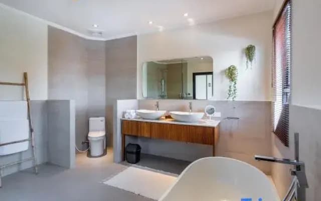 Oasis Residences Sanur – Family-Friendly 3-BR Villa with Private Pool & Garden