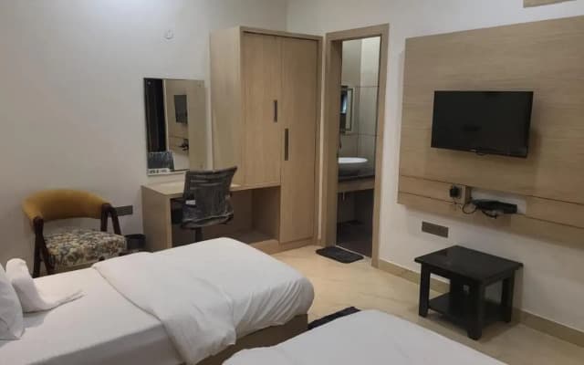 Hotel Midtown - A Unit By Prakash