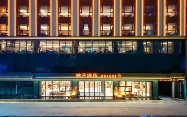 Orange Hotel