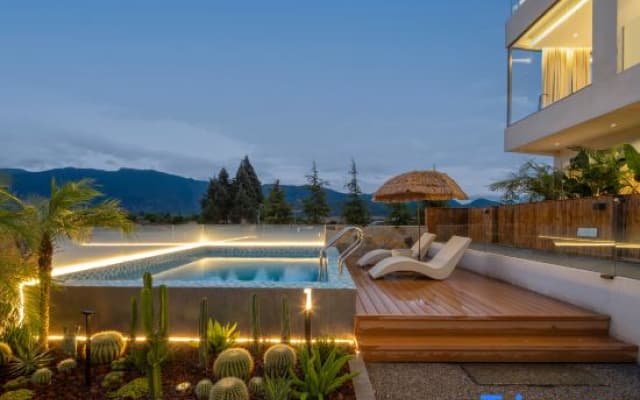 Lijiang Yunlai Snow Mountain Panoramic Resort Homestay