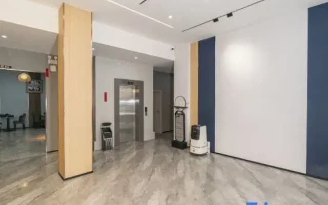 Hejia Smart Hotel (Ledong Commercial Pedestrian Street)