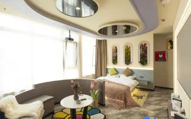 Yuxi Homestay (Zhong Yang Street Chinese Baroque Block Subway Station)